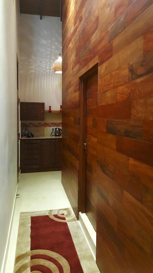 Urban Bliss Studio Коломбо Экстерьер фото